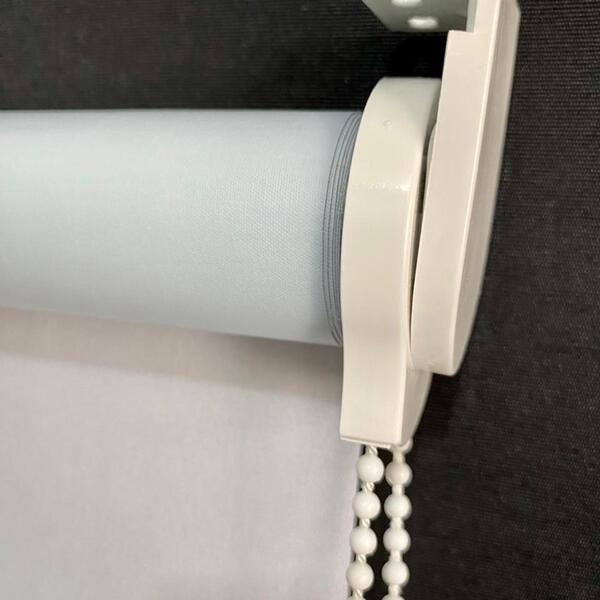Cortina Persiana Rolo Roller Blackout 1,60 Lar X 1,60 Alt Cm 100% Cor: Creme - Imagem 2